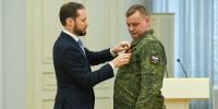 Врио Губернатора Виталий Королев: «Для меня честь вручить награды людям, которые продолжают традиции поколения победителей» - Жарковский вестник